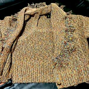 House of Harlow crop top sweater set. Medium